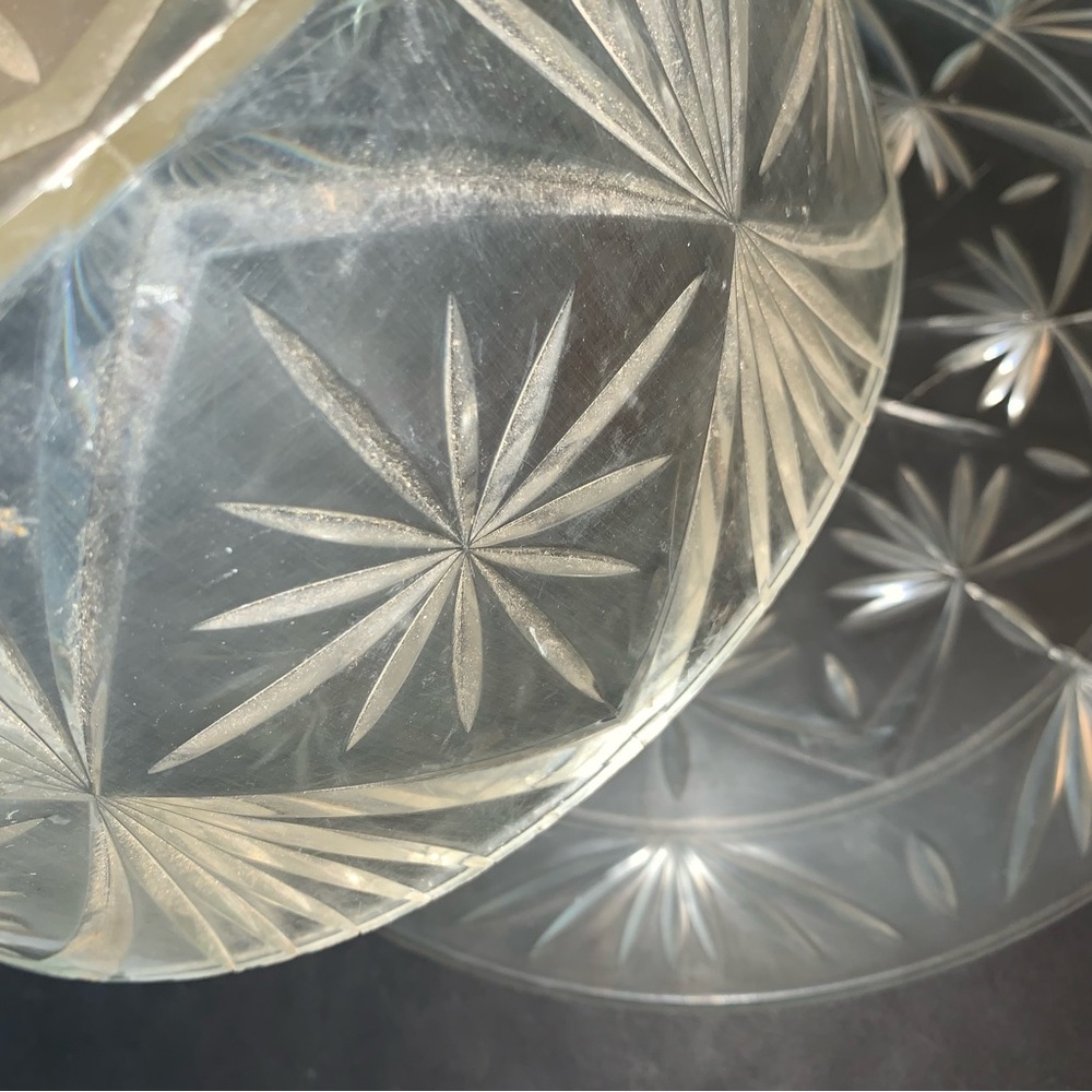 v i n t a g e :: Midcentury Atomic Cake Tray Acrylic Starburst - Picture 4 of 12